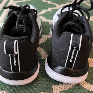 Men’s UnderArmour shoes